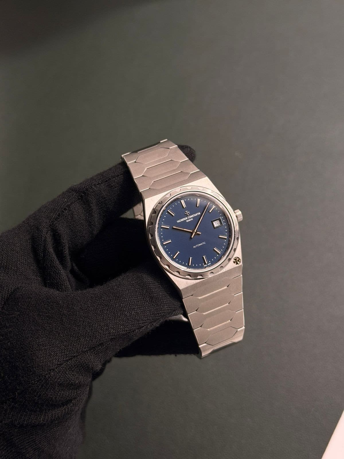 Vacheron Constantin Overseas