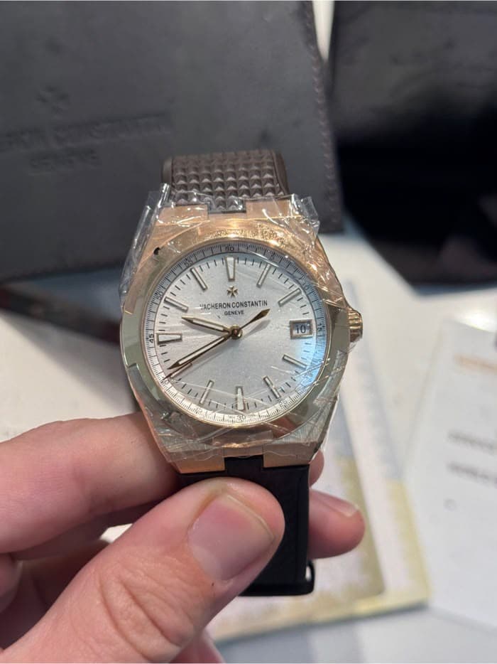 Vacheron Constantin Overseas