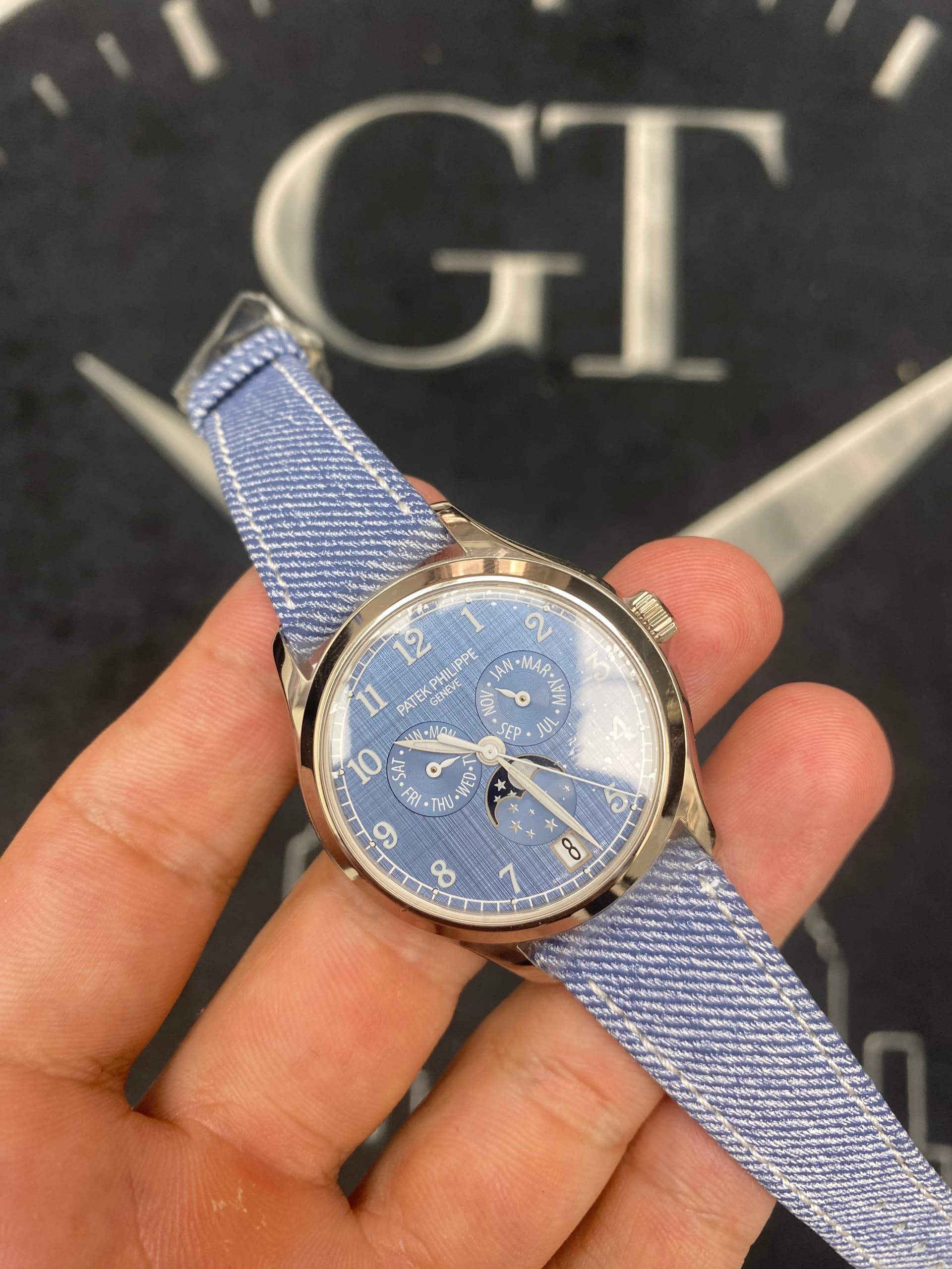 Patek Philippe Annual Calendar Complications