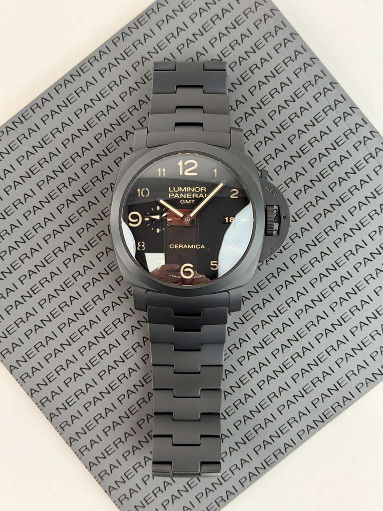 Panerai Luminor 1950 3 Days GMT Ceramica