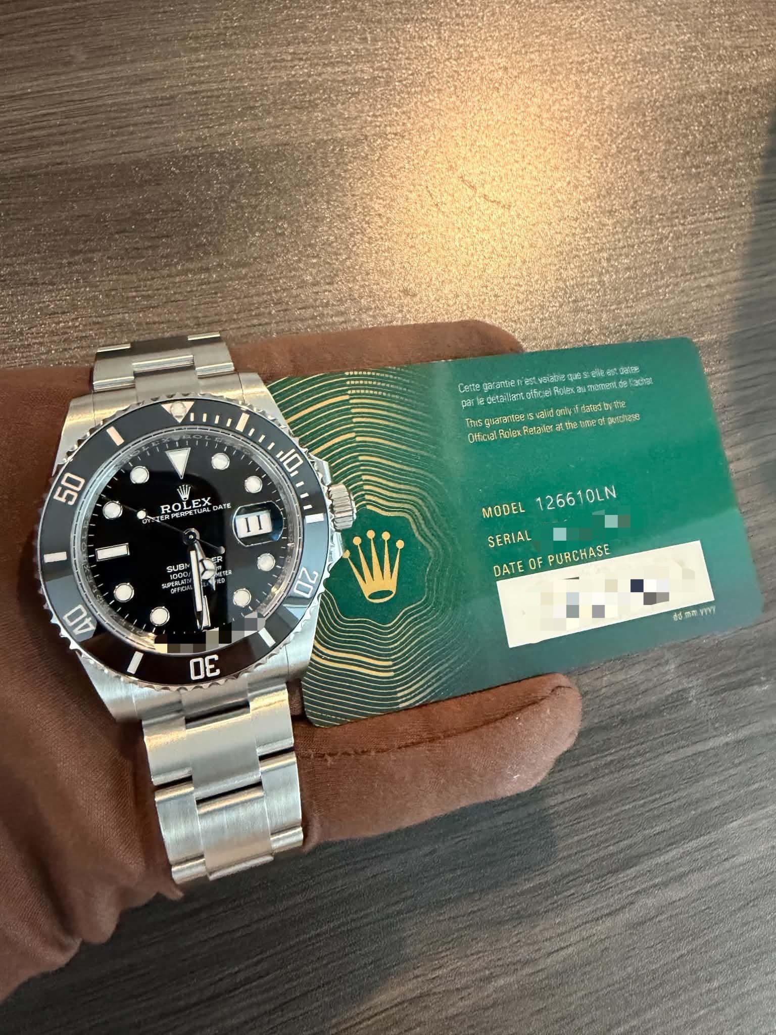 Rolex Submariner Date