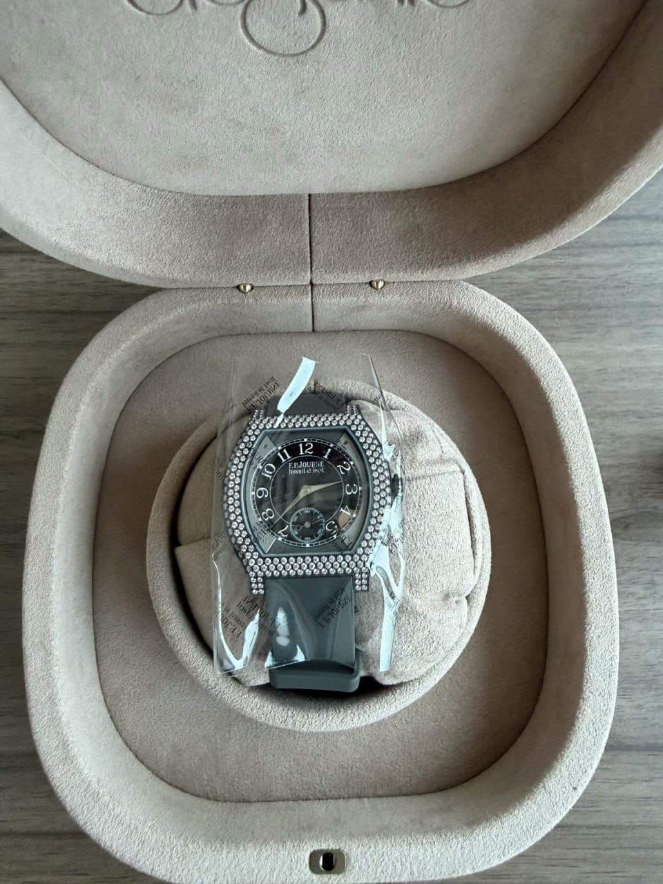 F.P. Journe Elegante