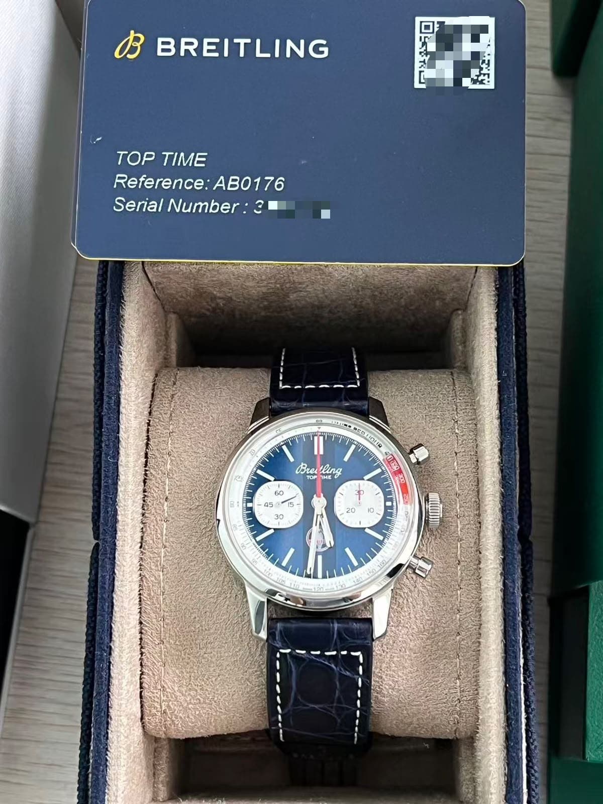 Breitling Navitimer