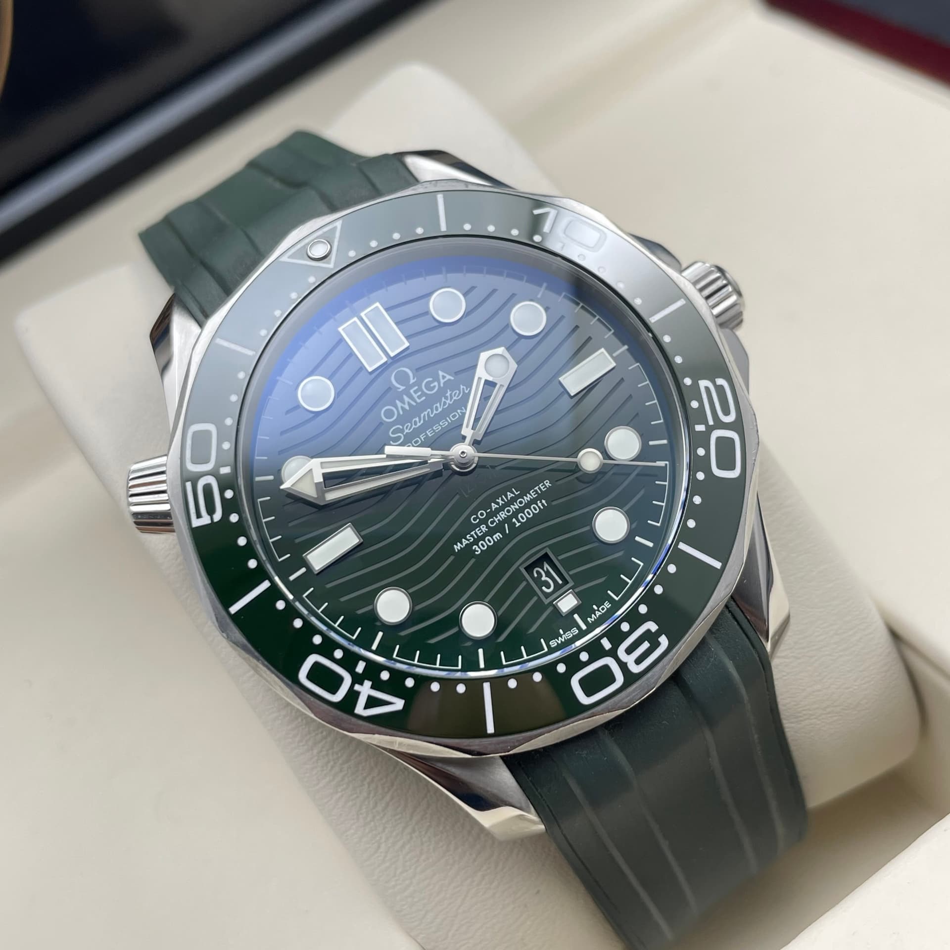 Omega Seamaster Diver 300M