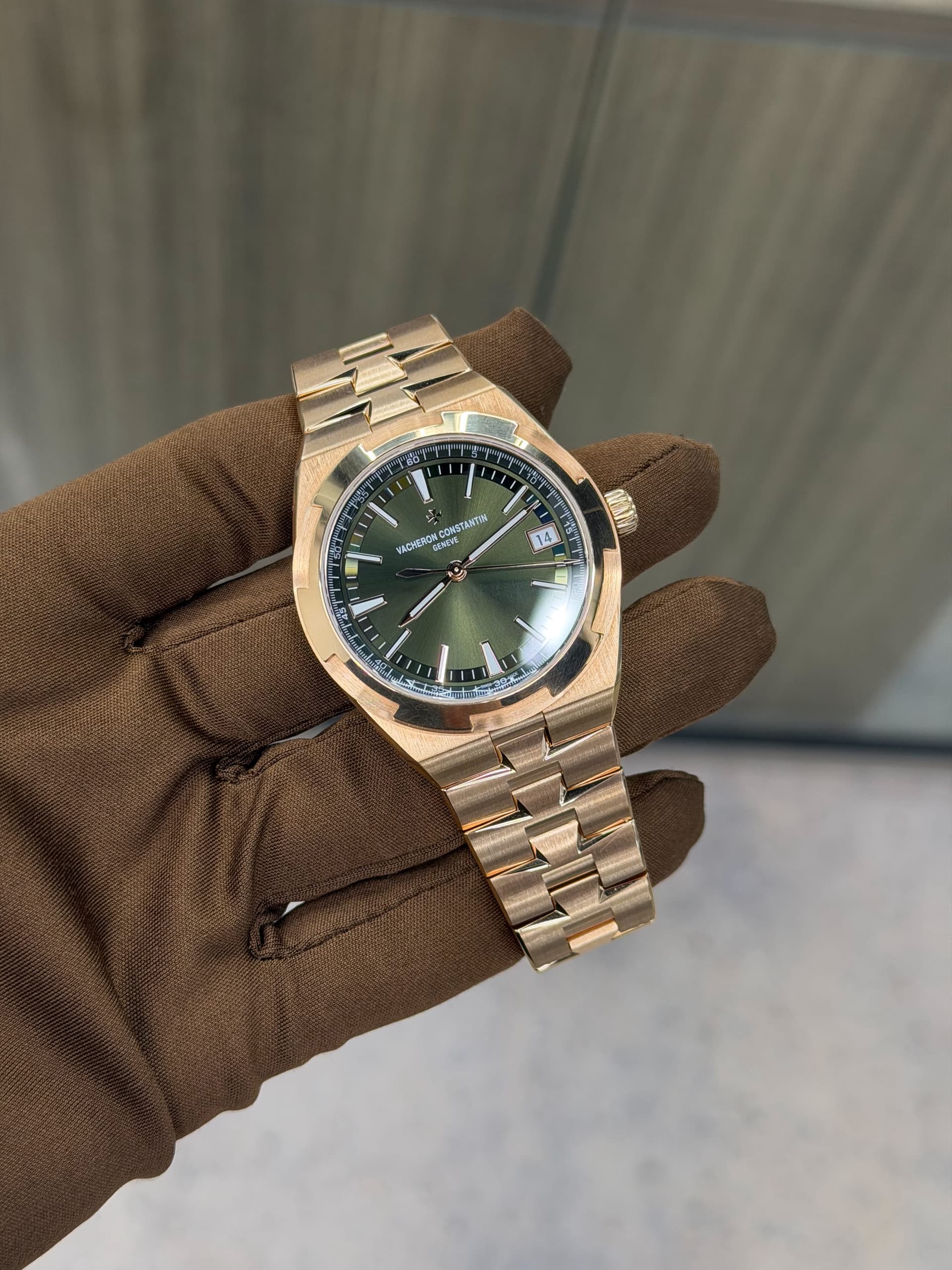 Vacheron Constantin Overseas