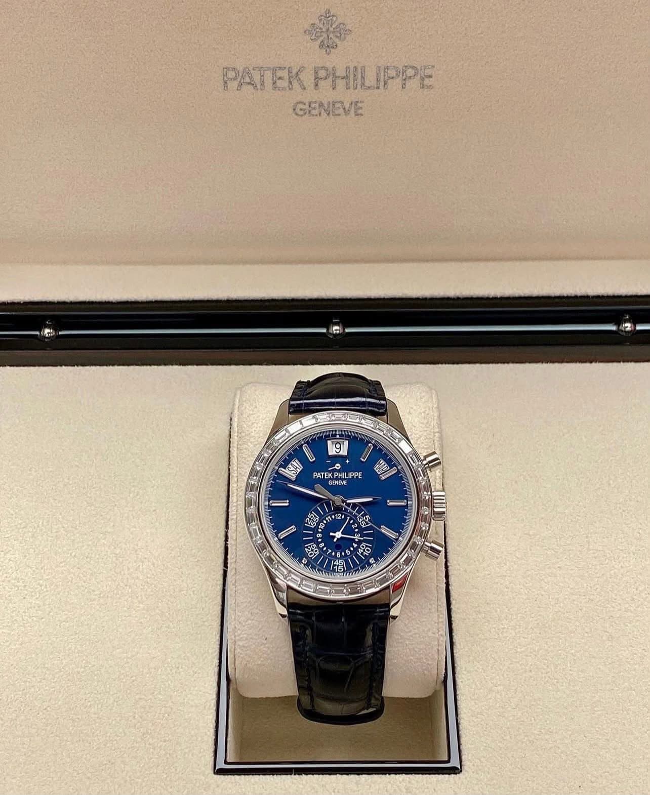 Patek Philippe Nautilus Travel Time Chronograph