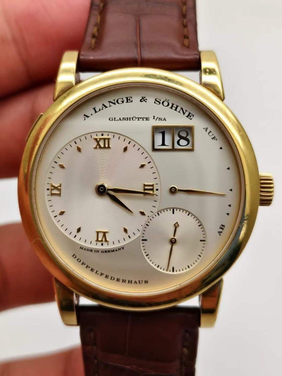Omega De Ville