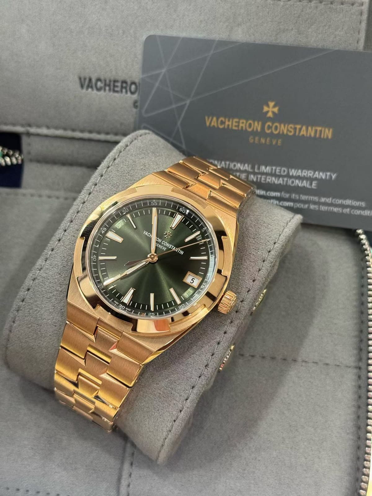Vacheron Constantin Overseas Self-Winding