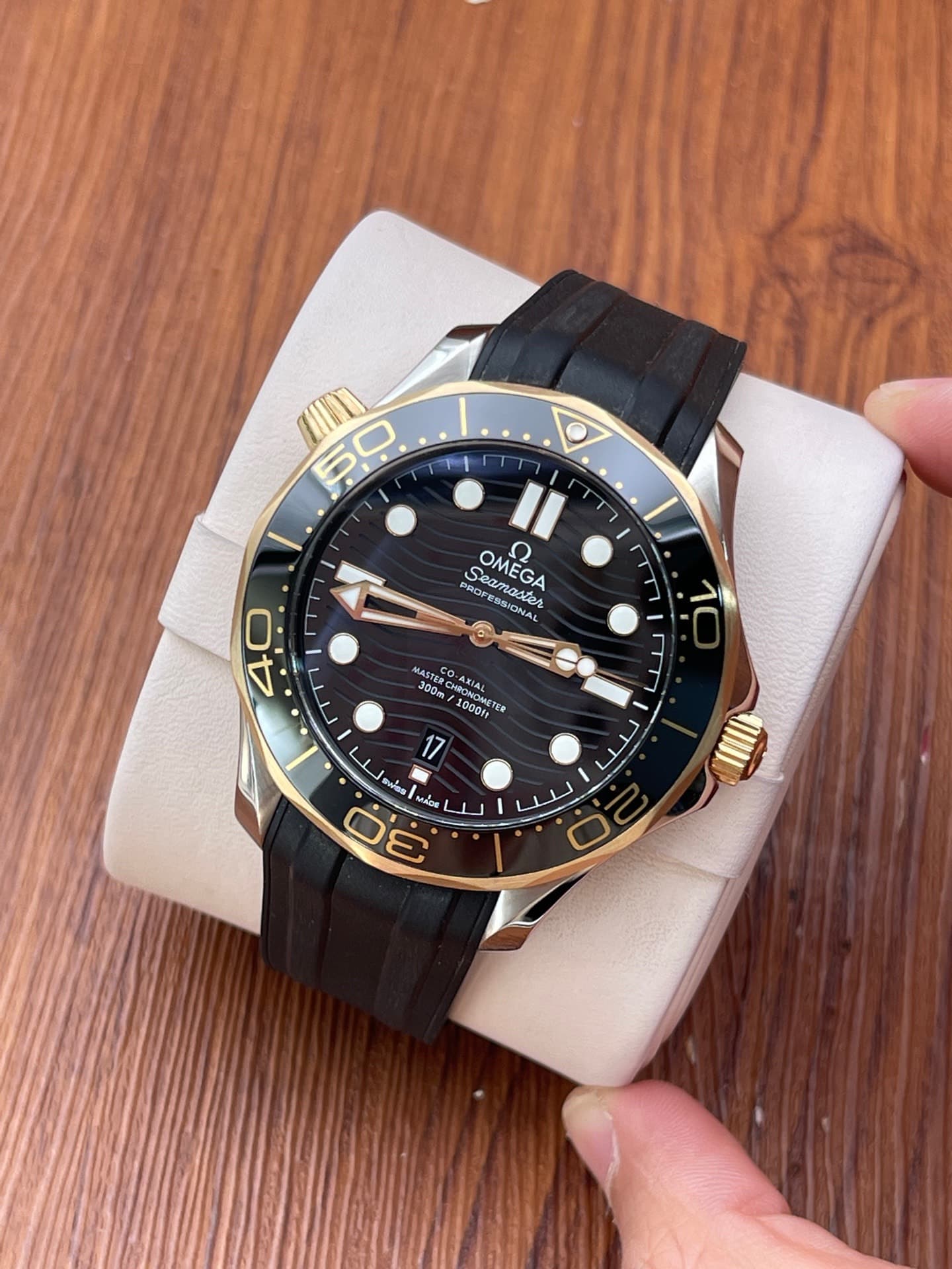Omega Seamaster Diver 300M