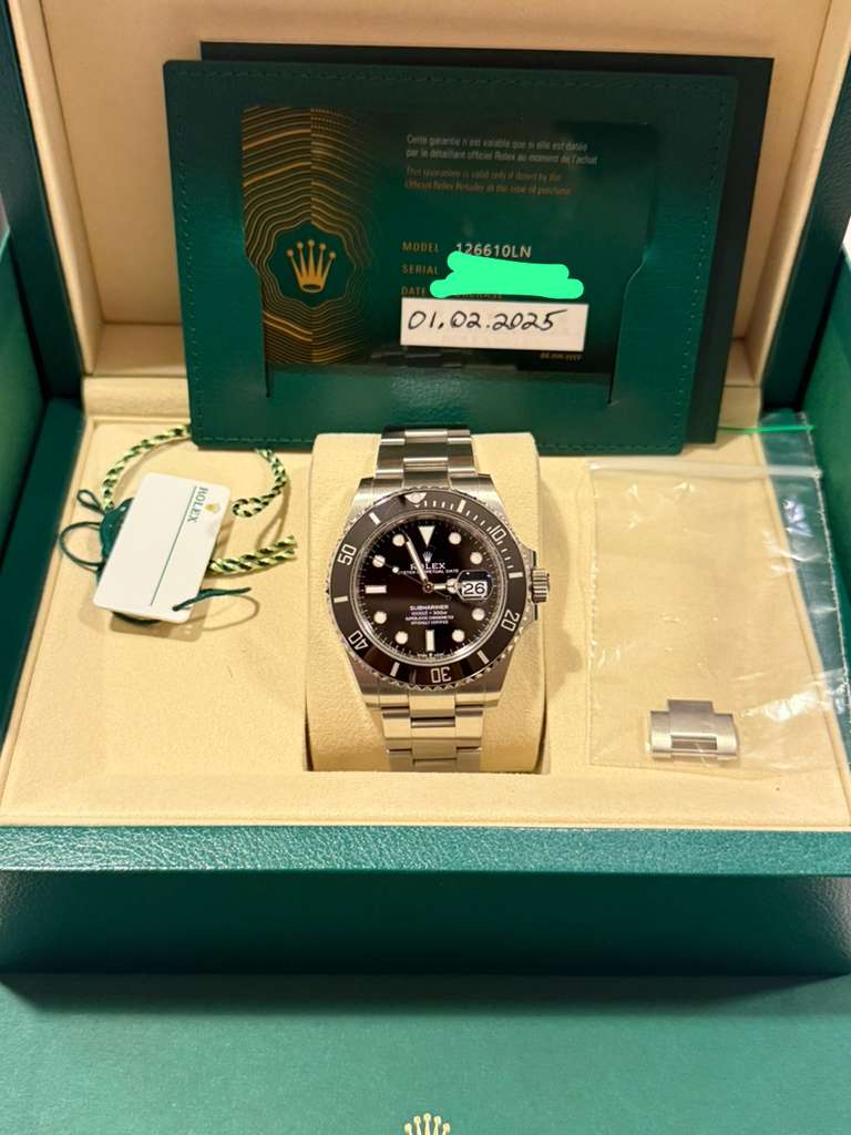 Rolex Submariner Date