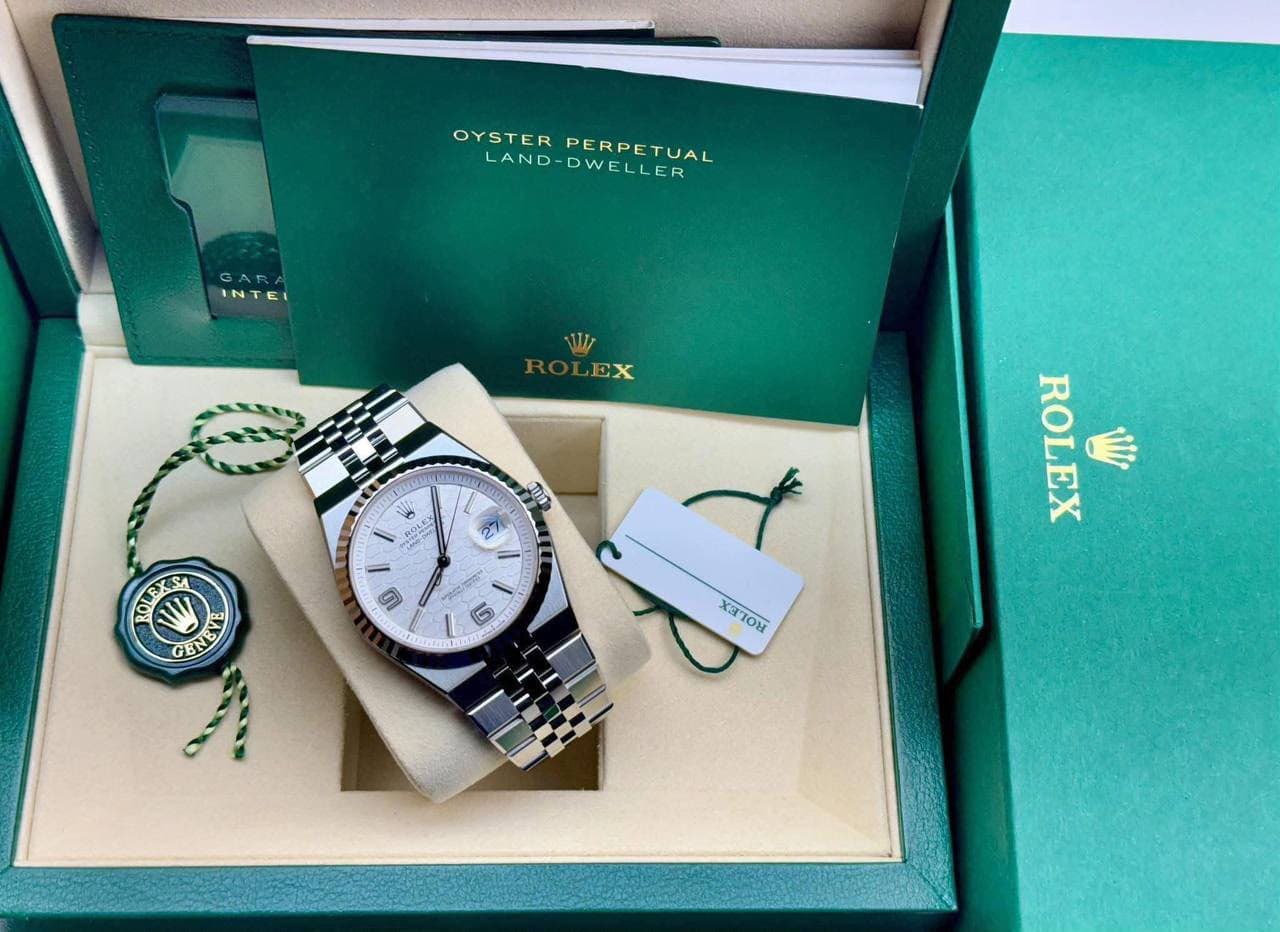 Rolex Land-Dweller 40