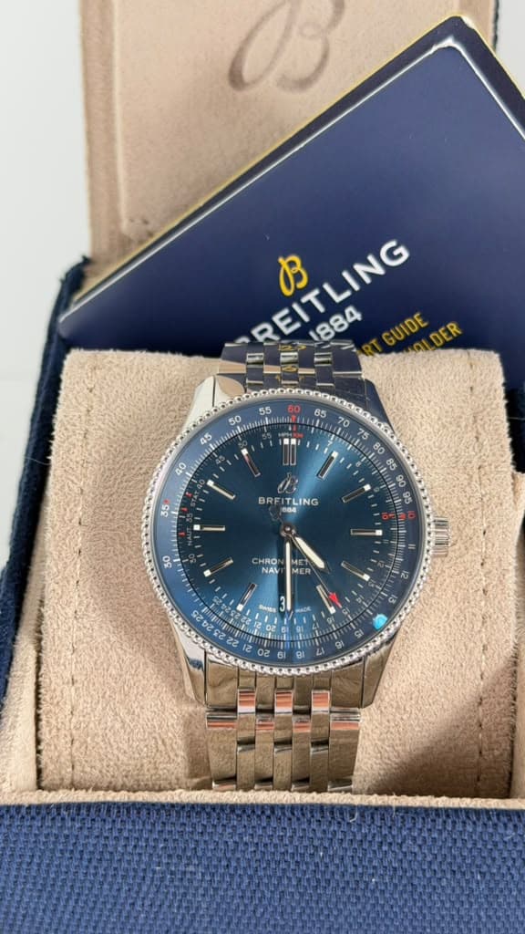 Breitling Navitimer