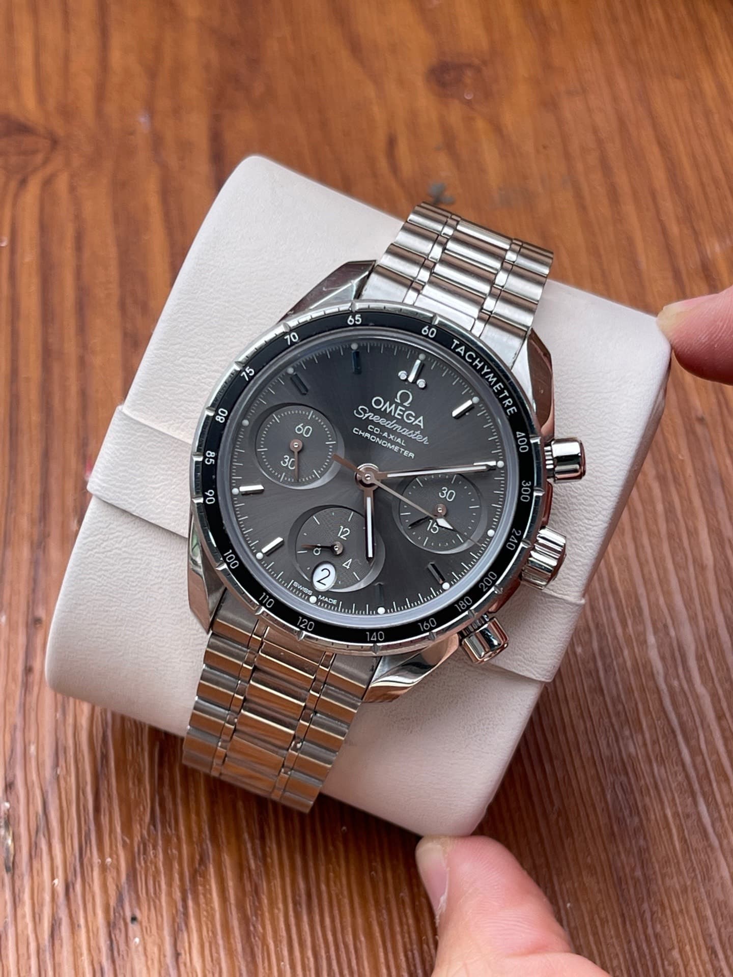 Omega Speedmaster Racing