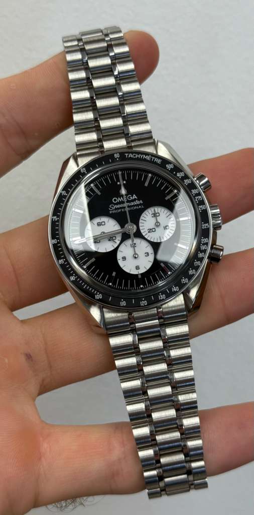 Omega Speedmaster Moonwatch Professional