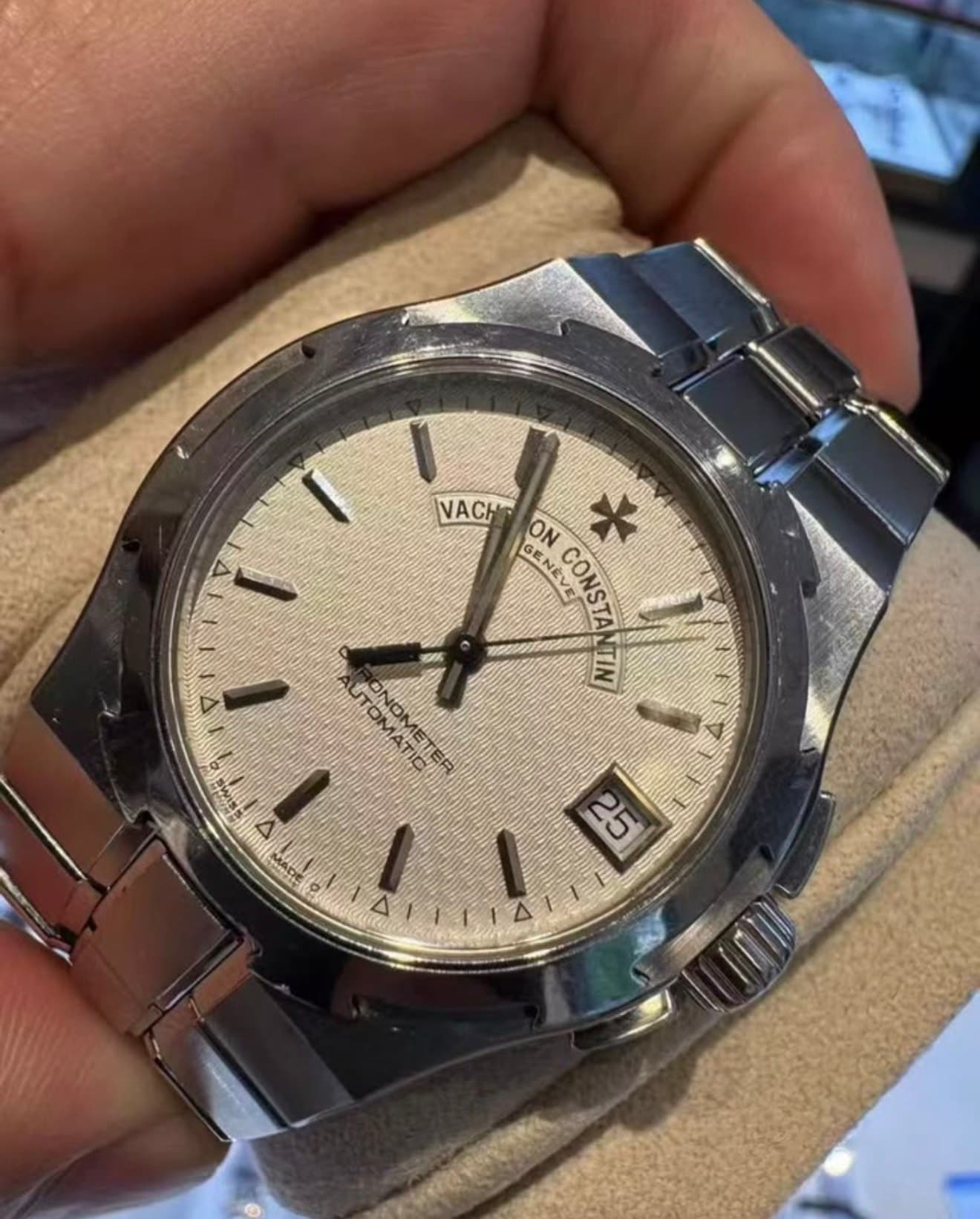 Vacheron Constantin Overseas