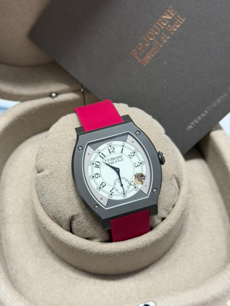 F.P. Journe Elegante