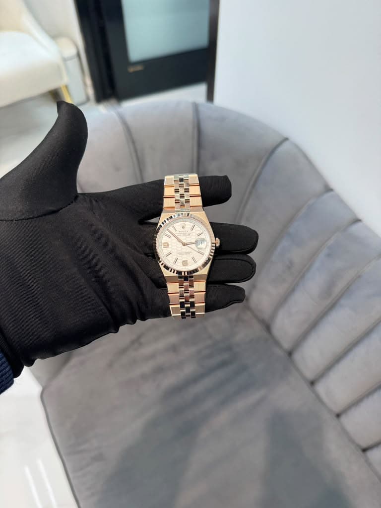 Rolex Land-Dweller