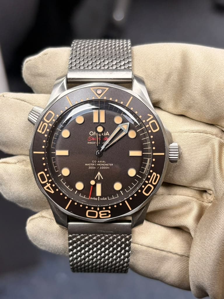 Omega Seamaster Diver 300M 007 Edition