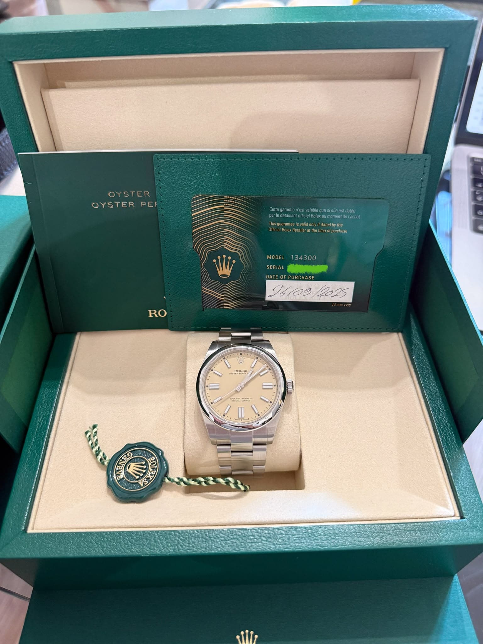 Rolex Oyster Perpetual 40
