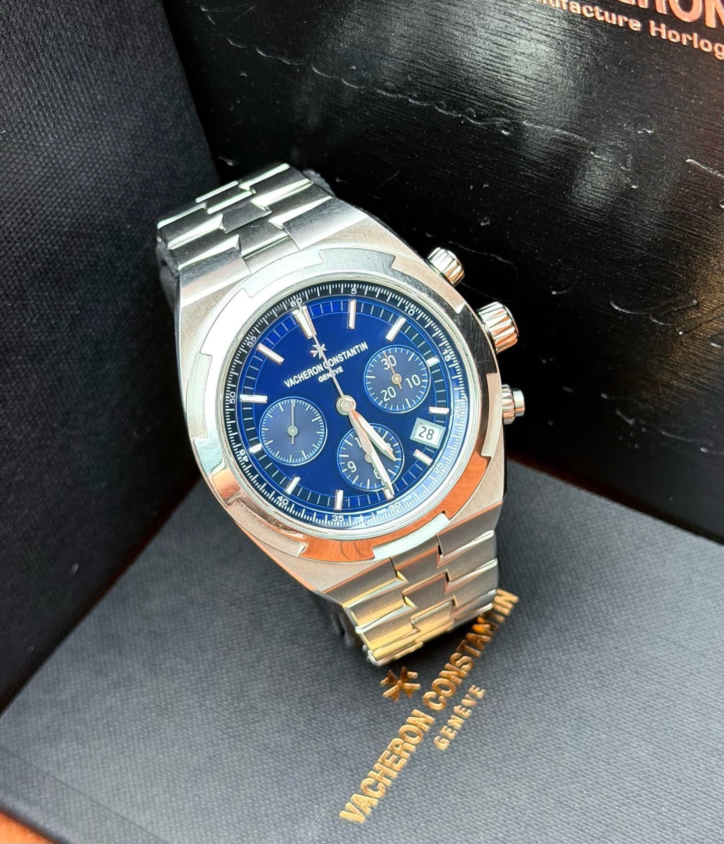 Vacheron Constantin Overseas