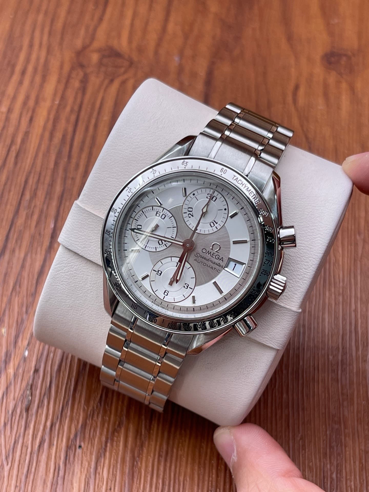 Omega Speedmaster Date