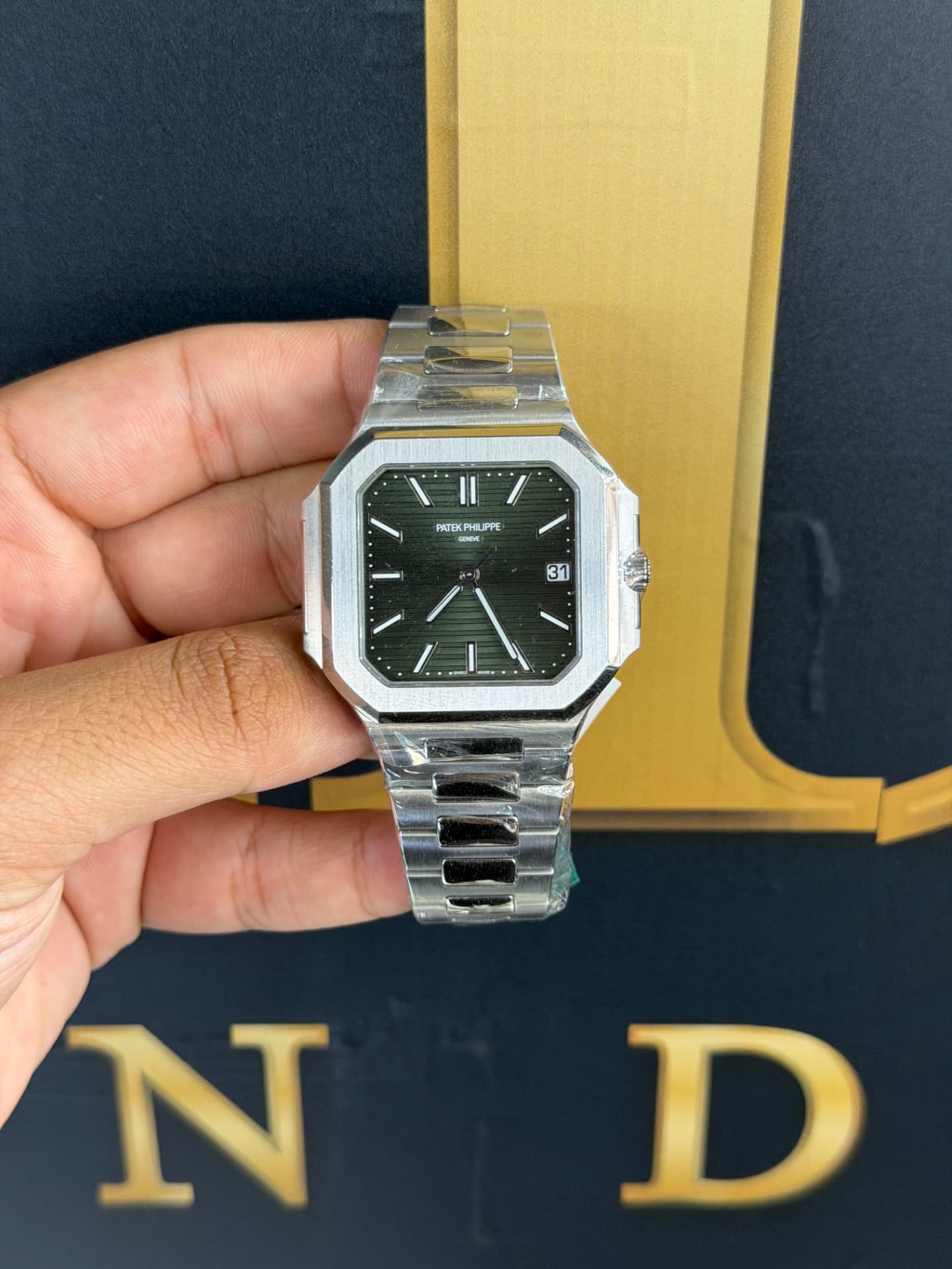 Patek Philippe Nautilus Cubitus