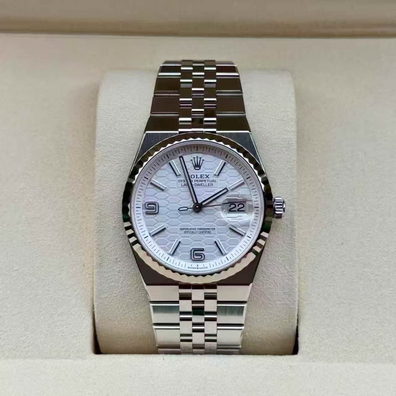 Rolex Land-Dweller