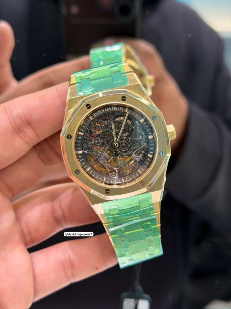 Audemars Piguet Royal Oak (Rose Gold)