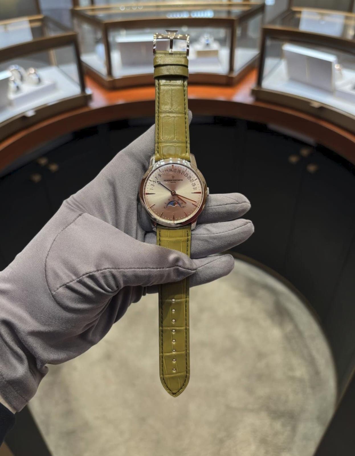 Vacheron Constantin Overseas