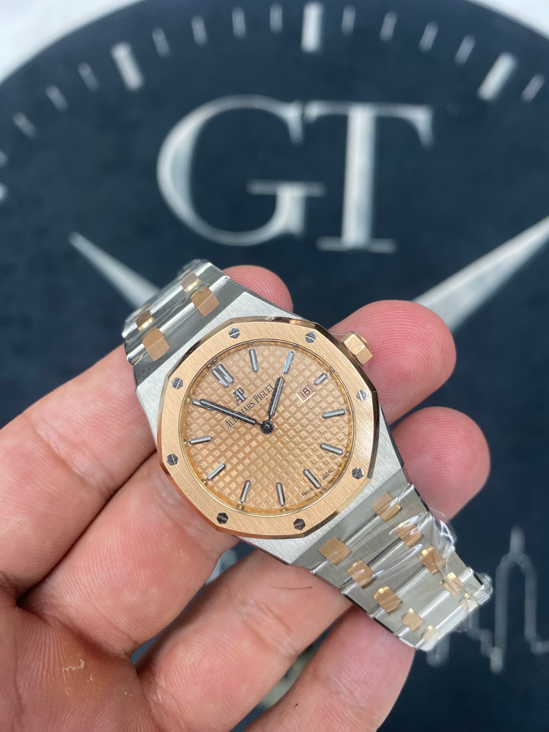 Audemars Piguet Royal Oak 33mm Quartz