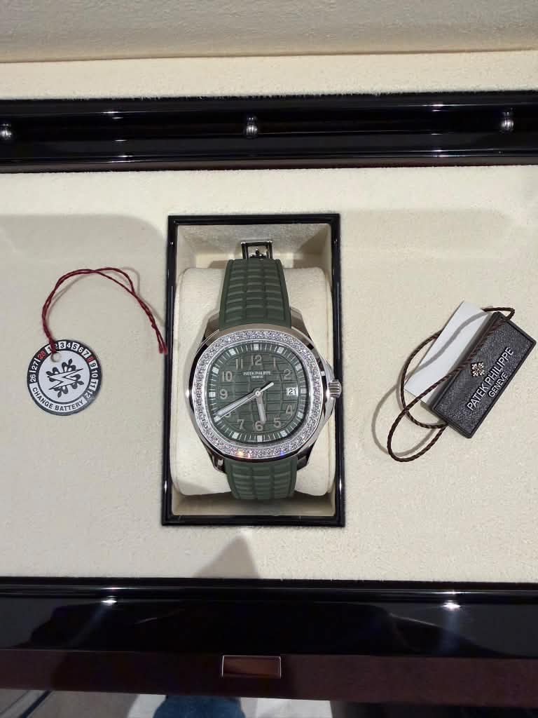 Patek Philippe Calatrava Weekly Calendar