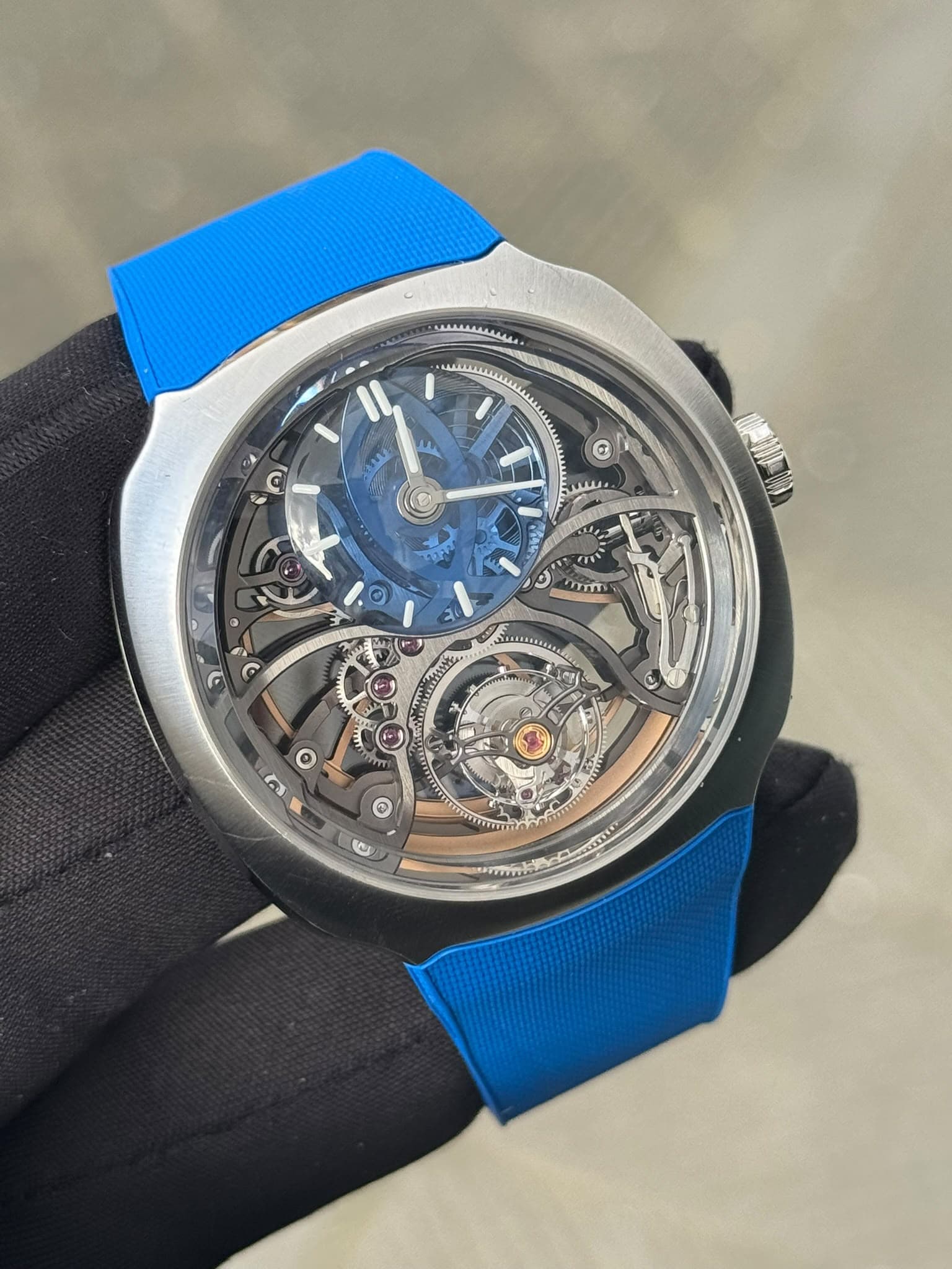 H. Moser & Cie. Streamliner Cylindrical Tourbillon Alpine