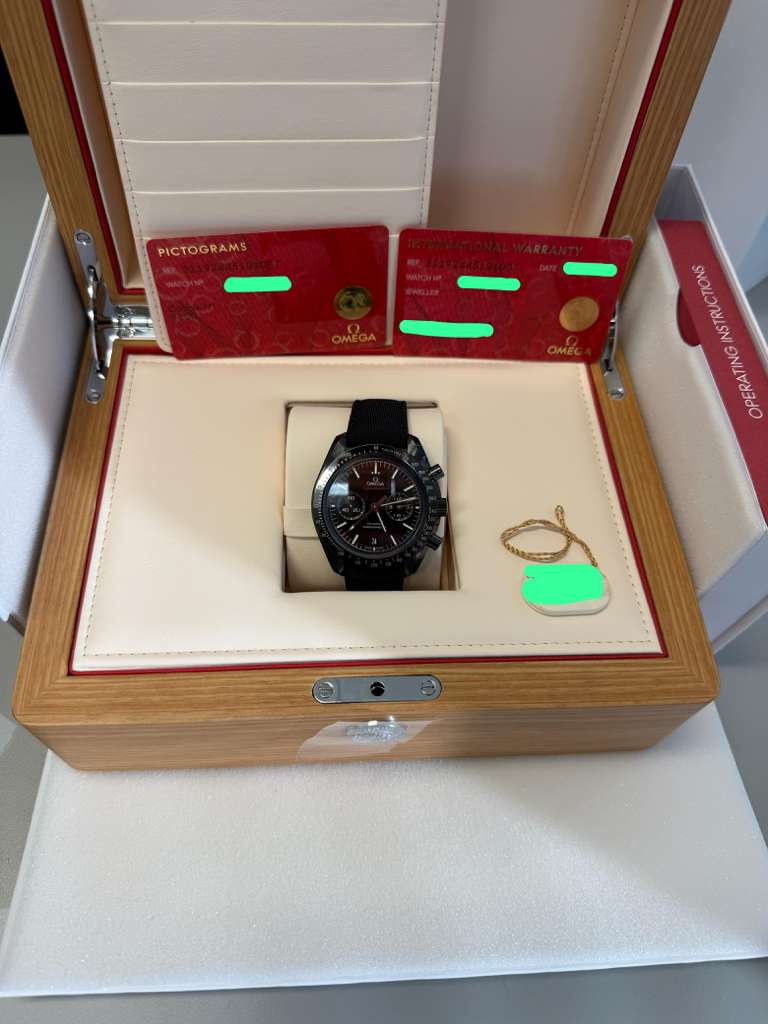Omega Speedmaster DarkSide of the Moon