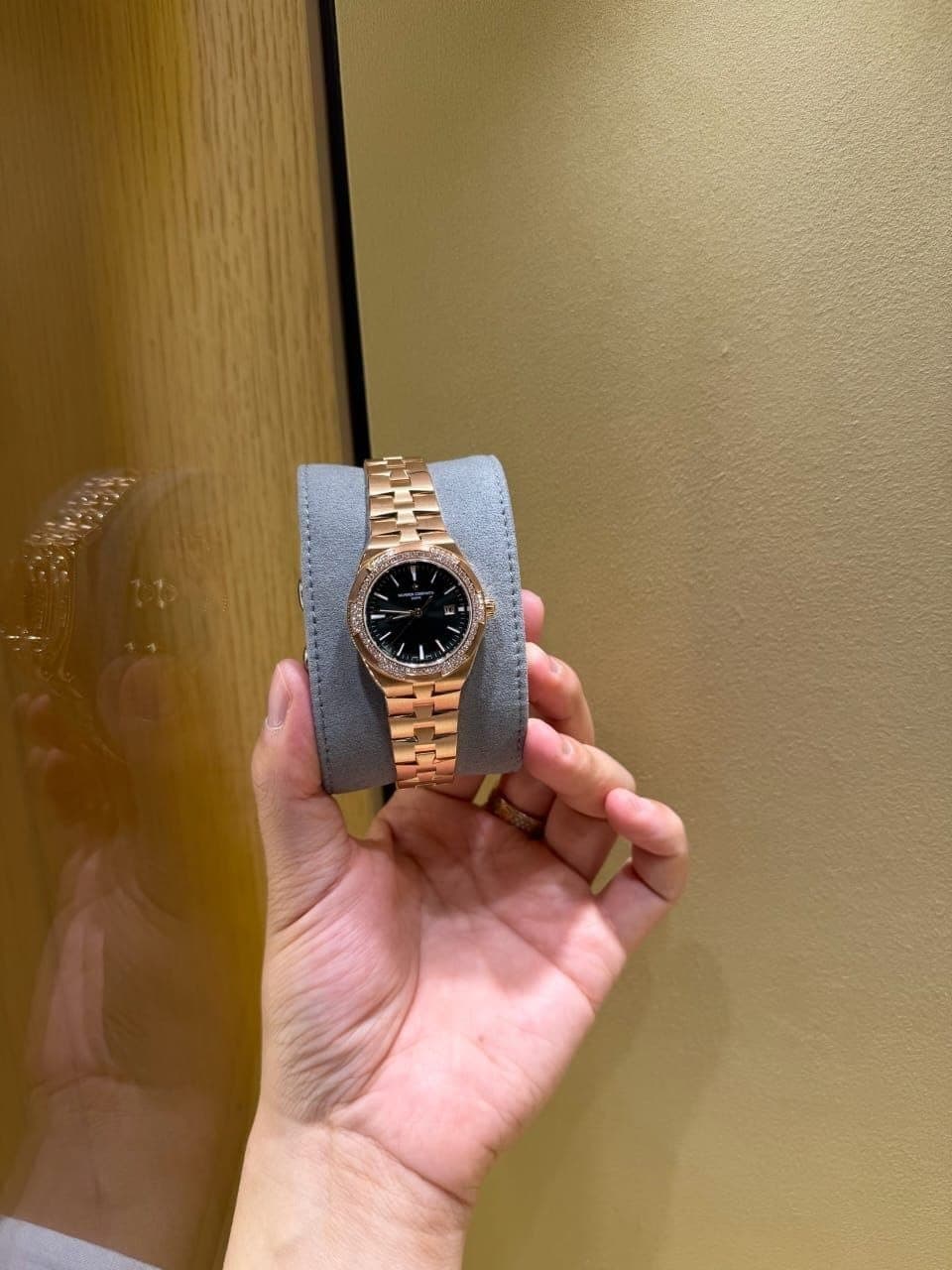 Vacheron Constantin Overseas