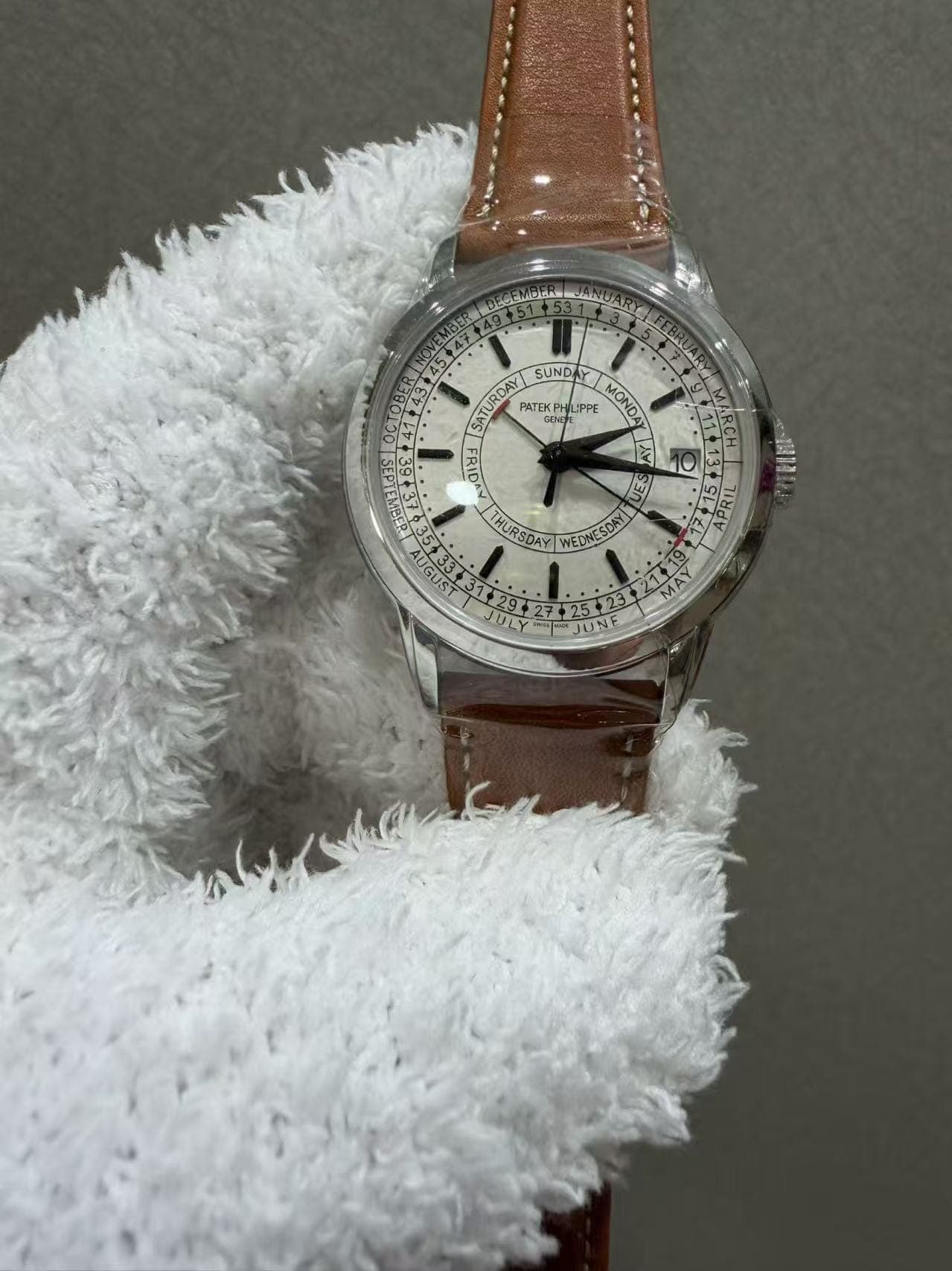Patek Philippe Calatrava Weekly Planner