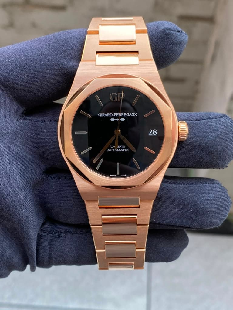 Girard-Perregaux Laureato
