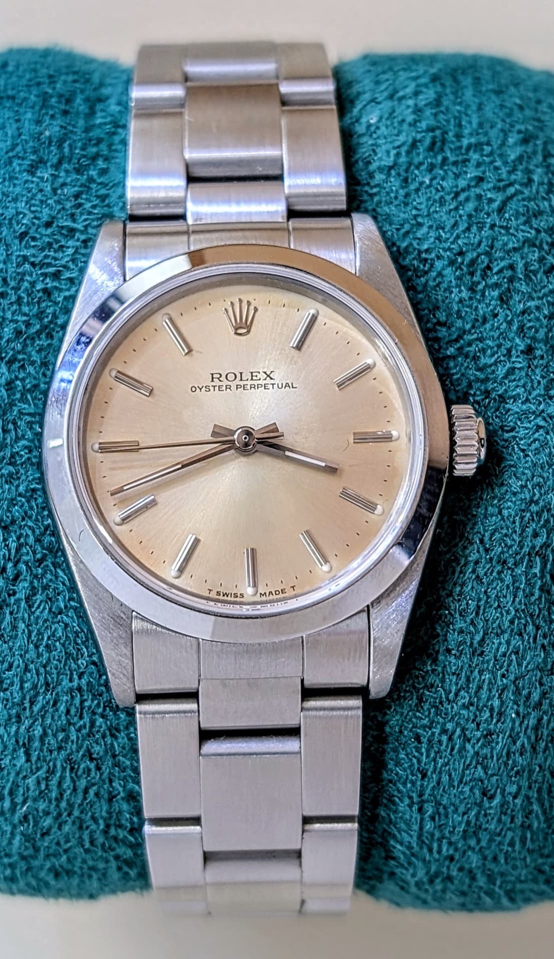 Rolex Oyster Perpetual 24