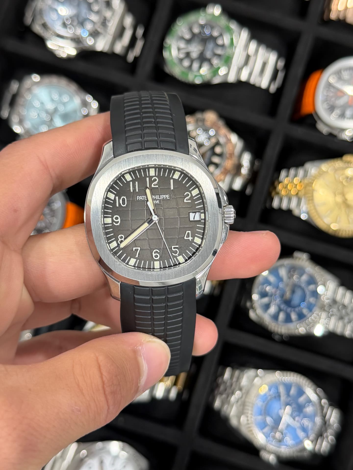 Patek Philippe Aquanaut (Rose Gold)