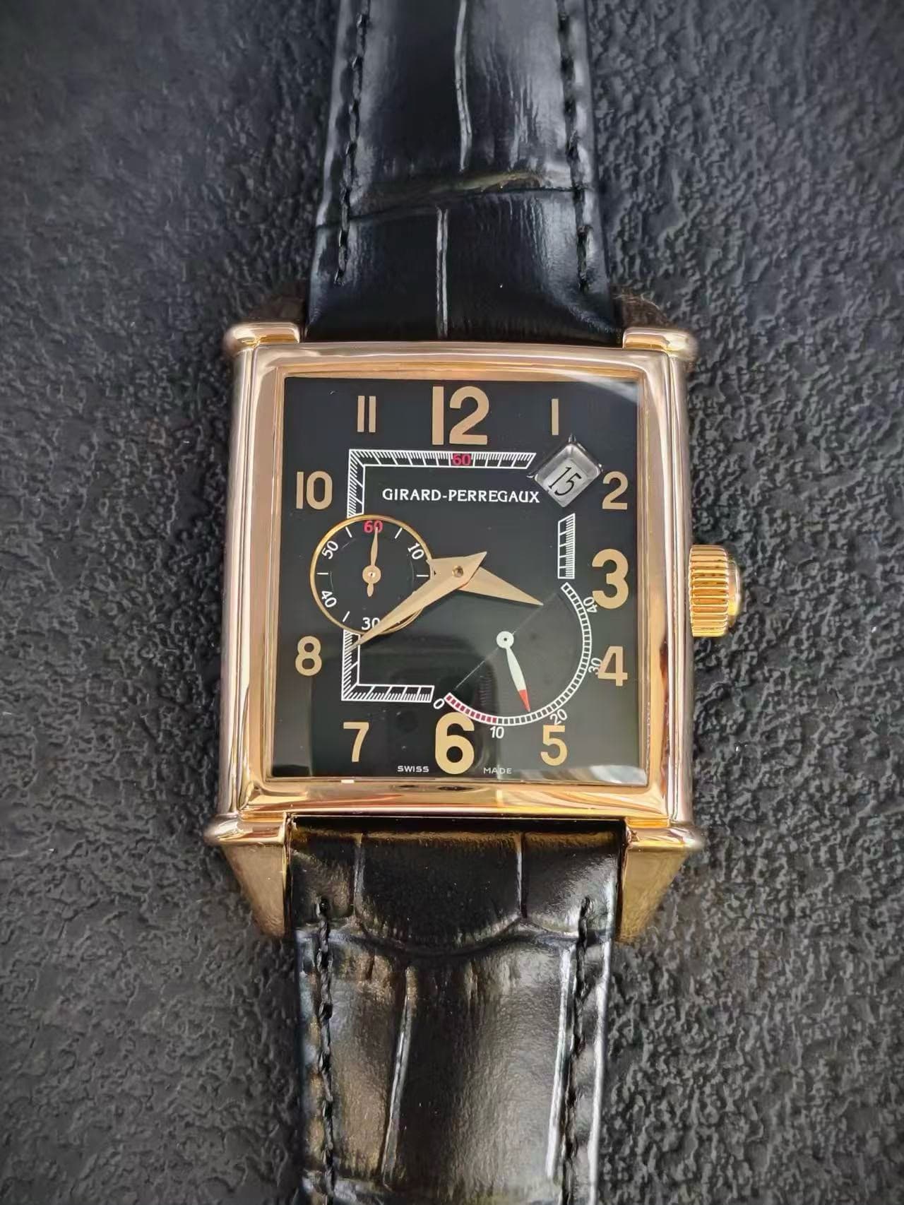 Girard-Perregaux Laureato