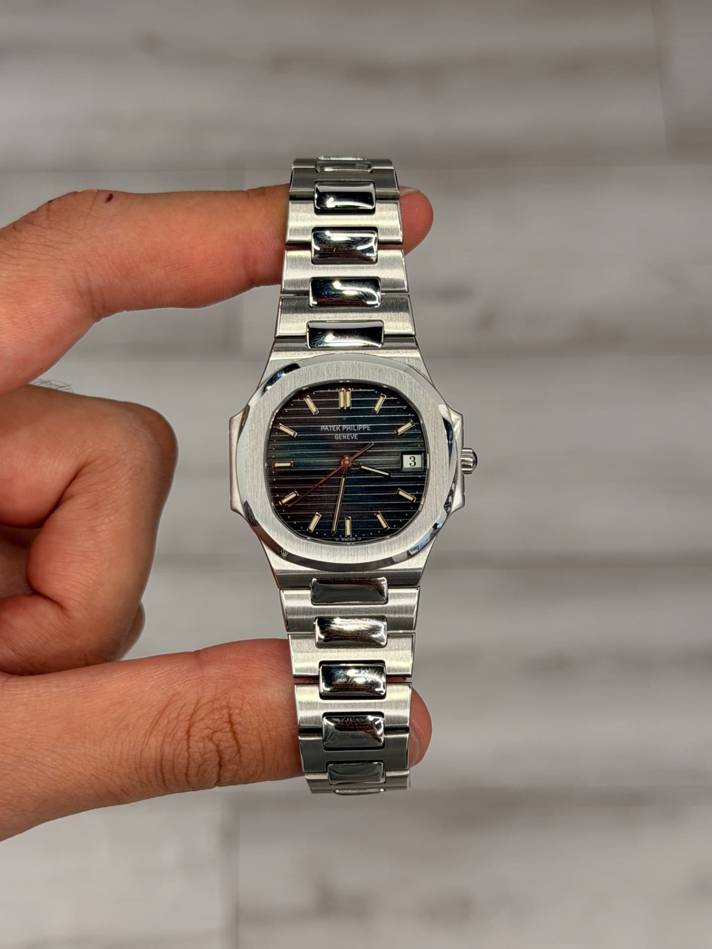 Patek Philippe Nautilus Lady's 33mm