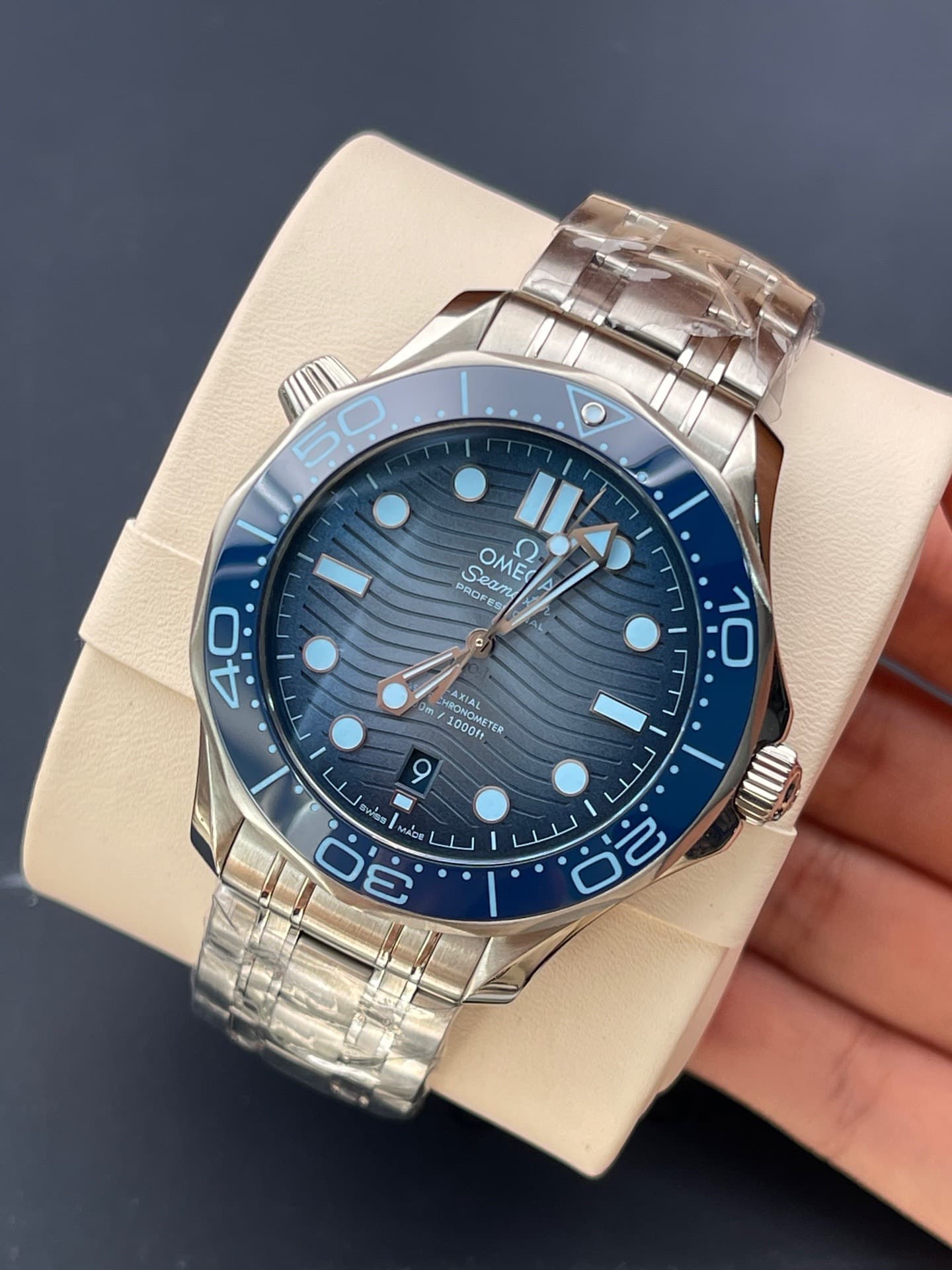 Omega Seamaster Diver 300M