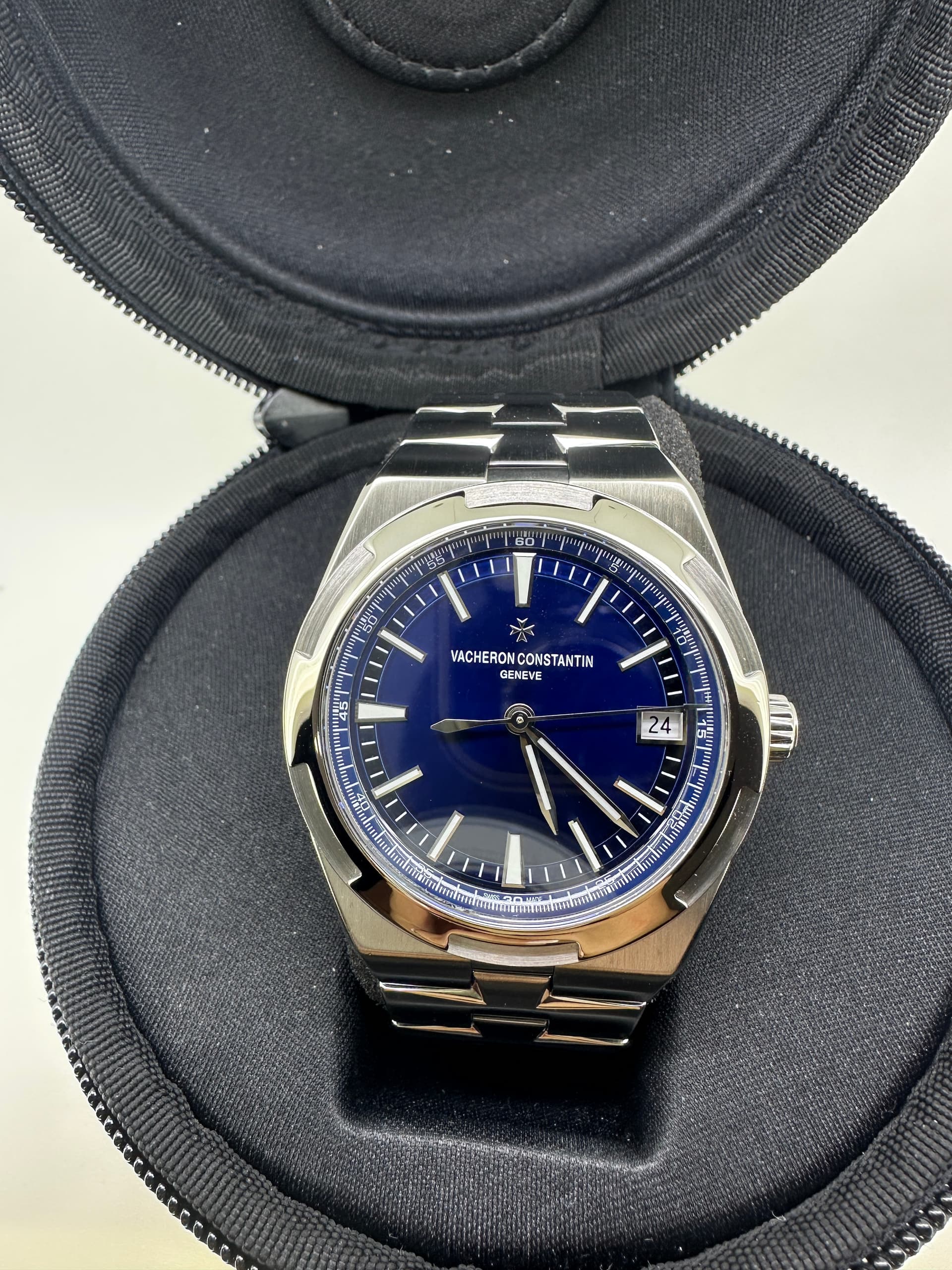Vacheron Constantin Overseas Self-Winding