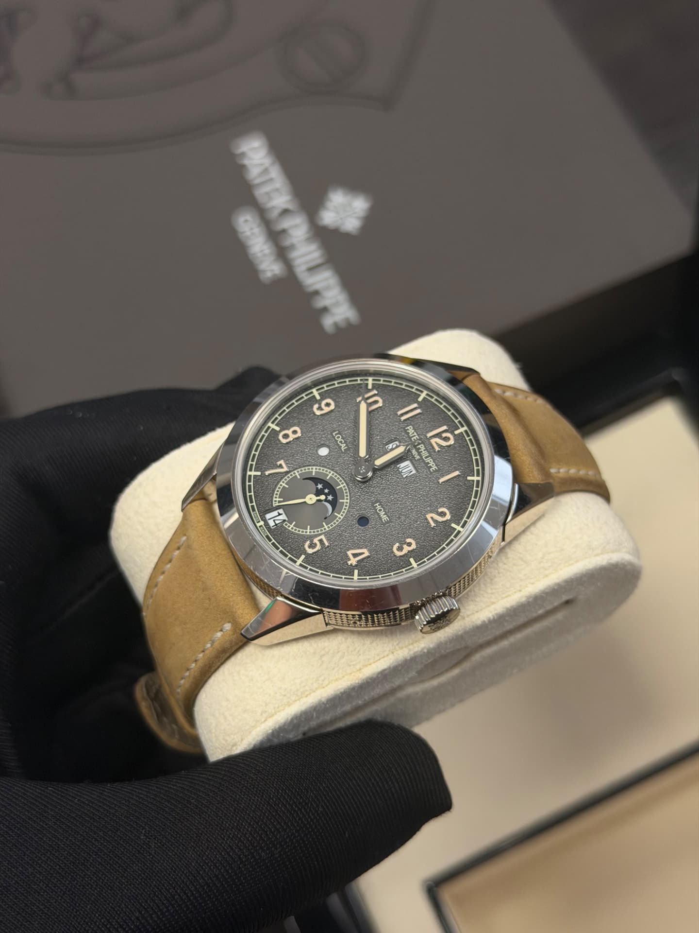 Patek Philippe Annual Calendar Travel Time