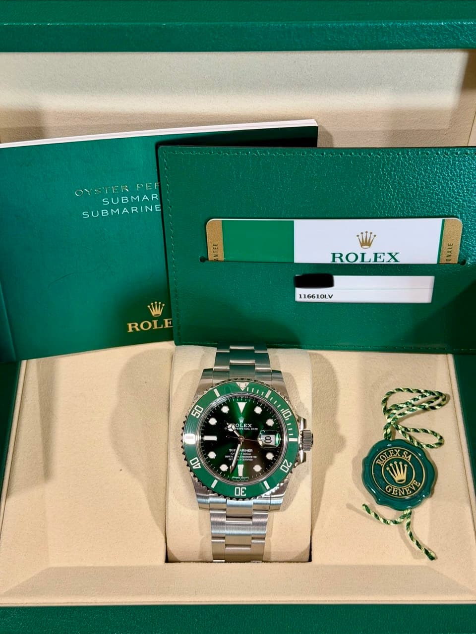 Rolex Submariner Date