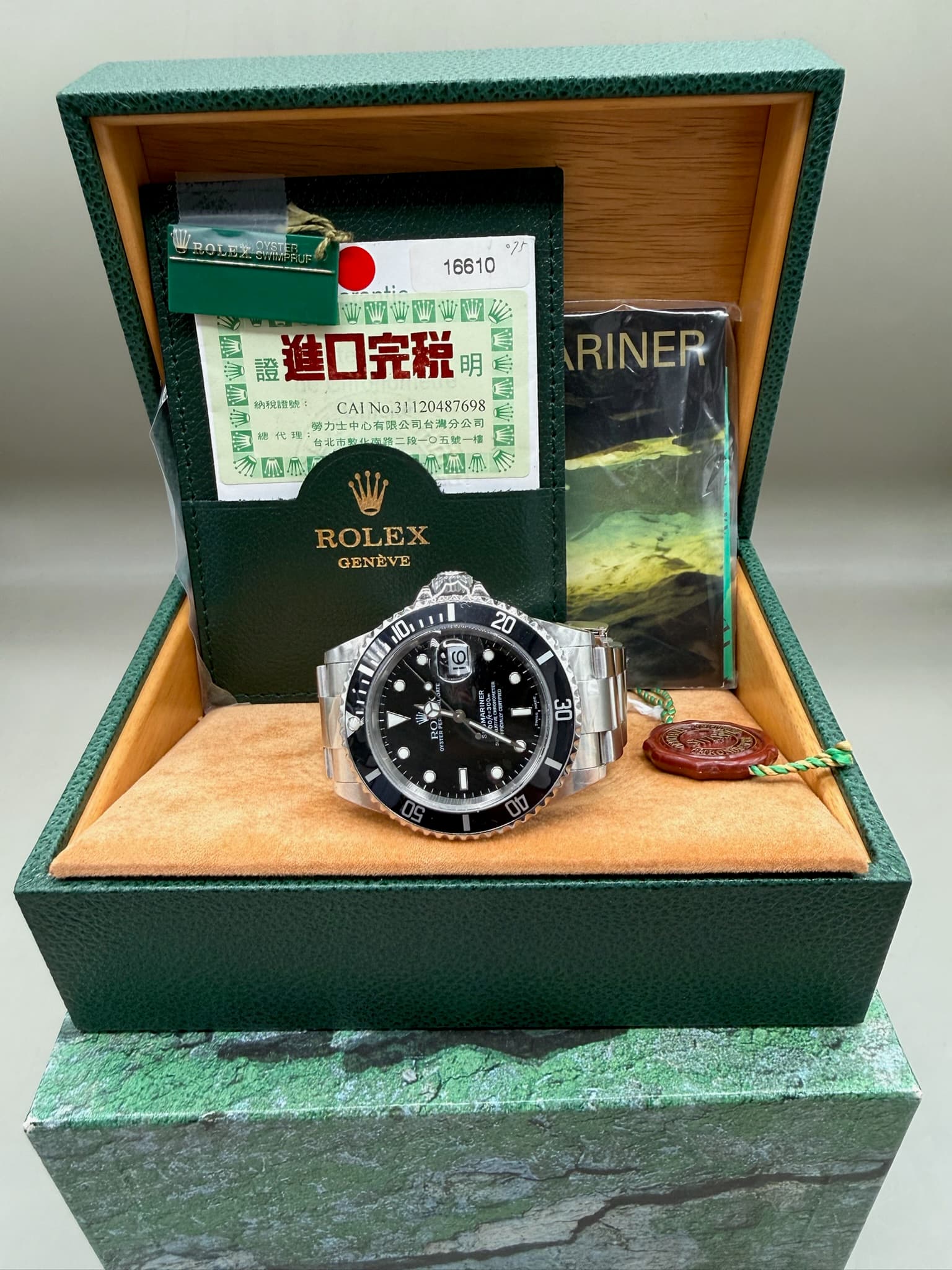 Rolex Submariner Date