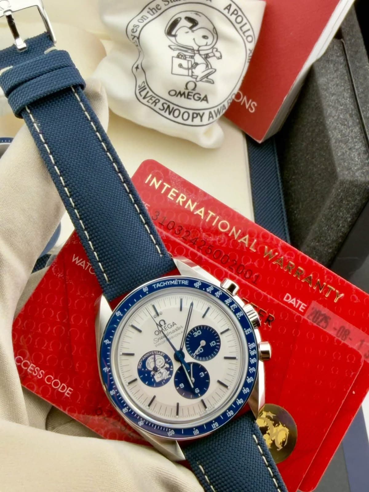 Omega Speedmaster Snoopy