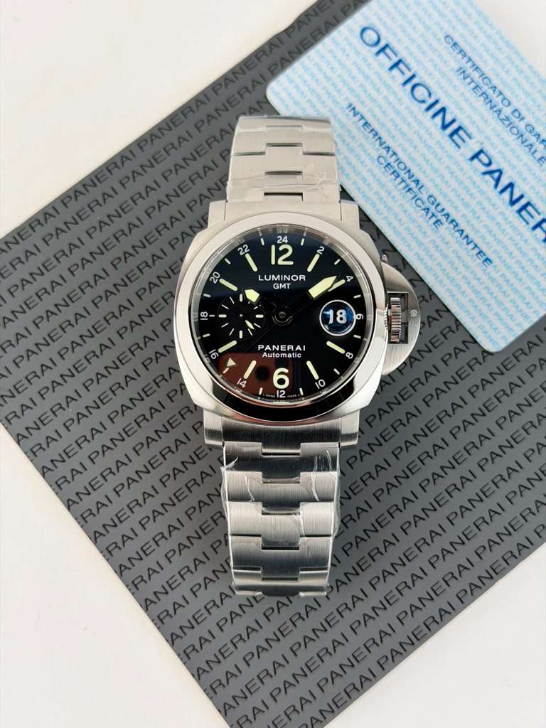 Panerai Luminor GMT