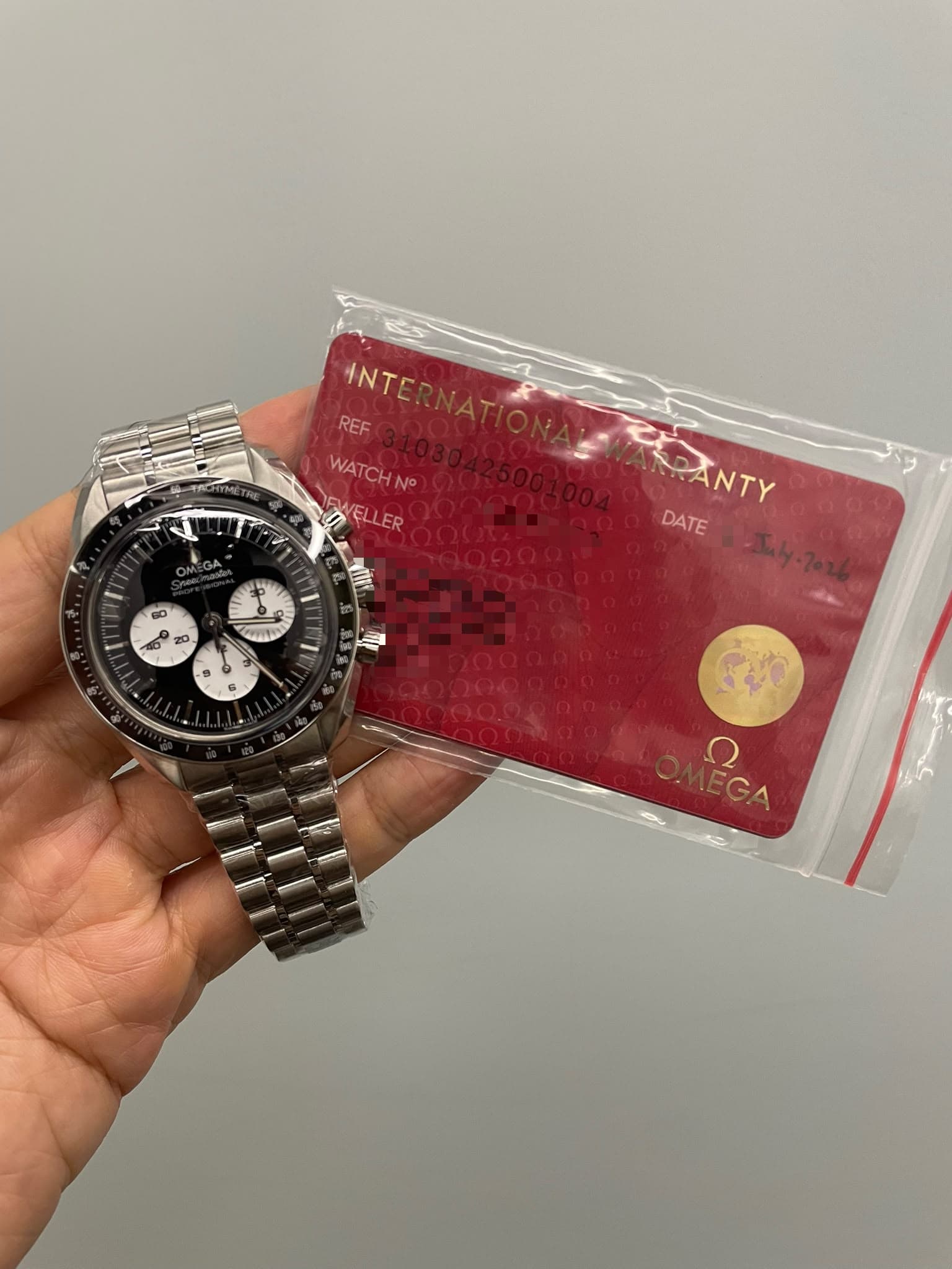 Omega Speedmaster Moonwatch Professional