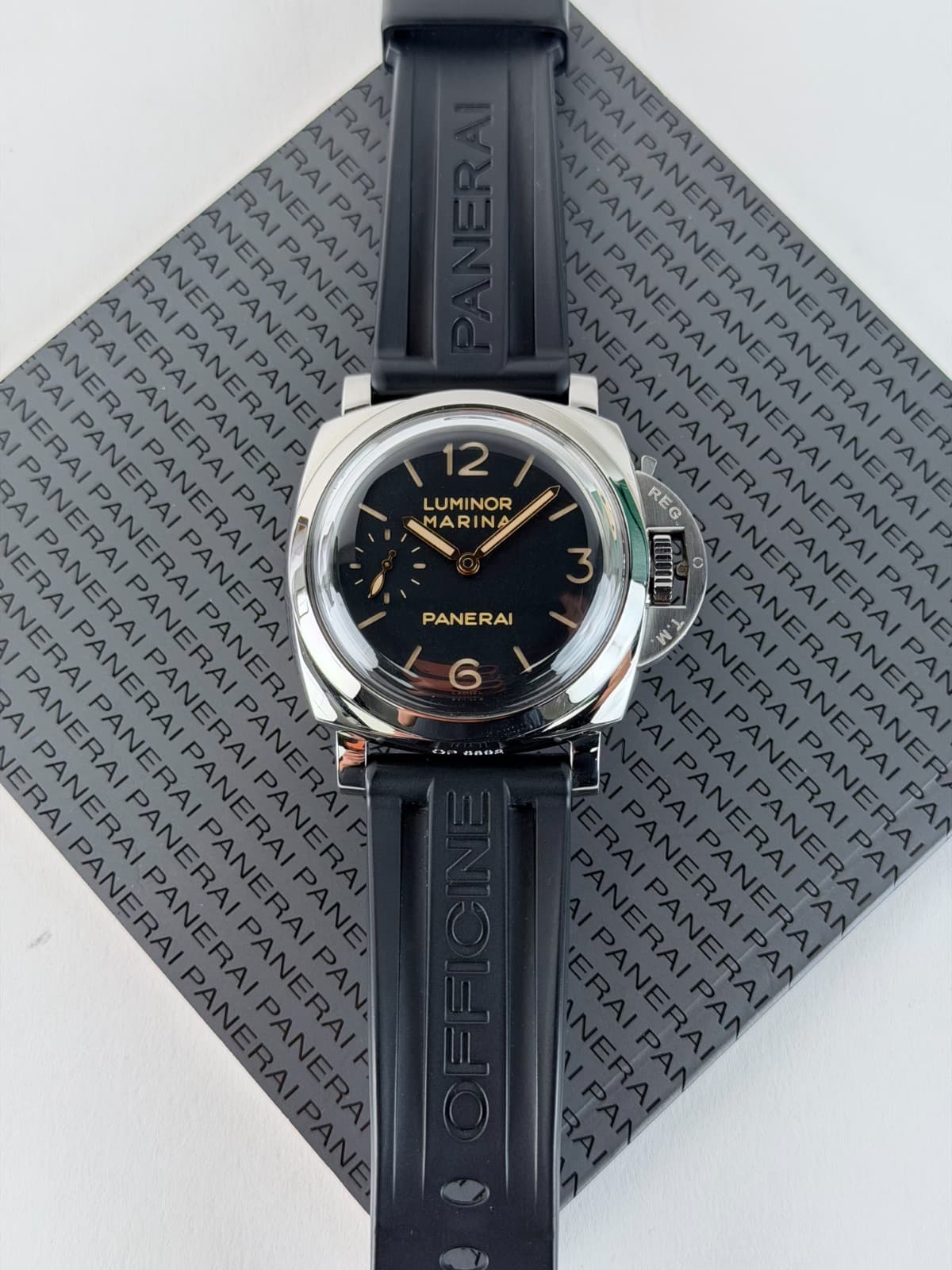 Panerai Luminor 1950 3 Days Power Reserve