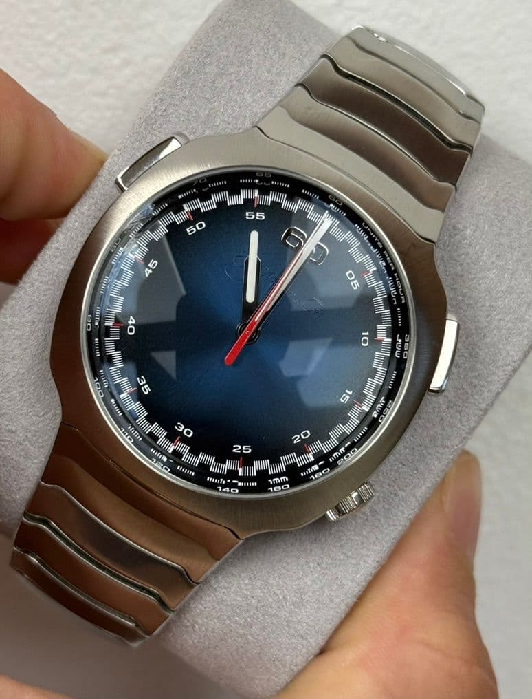 H. Moser & Cie. Streamliner Flyback Chronograph